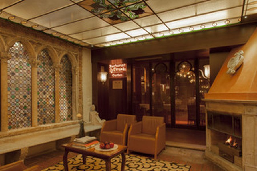 photo-1