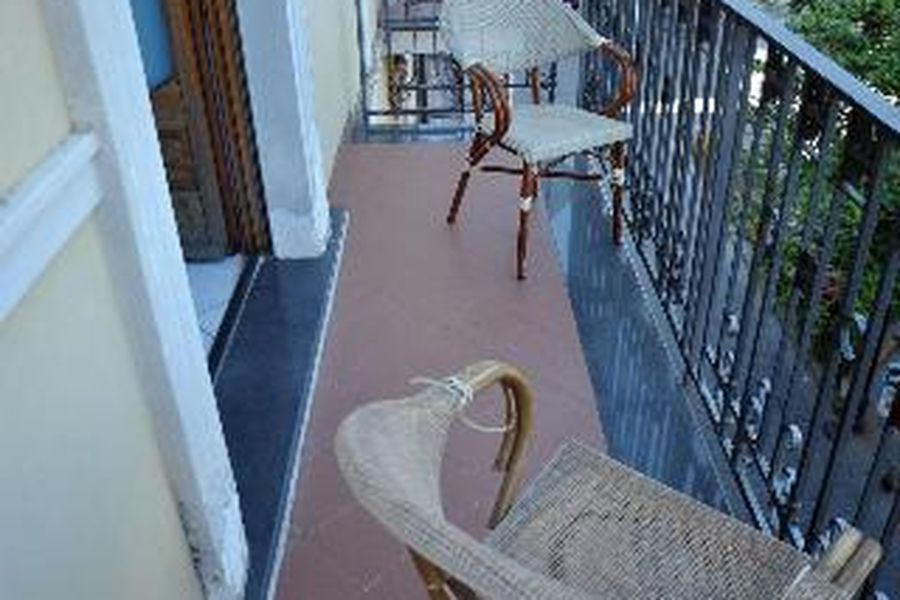 photo-1