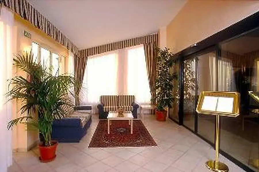 photo-1