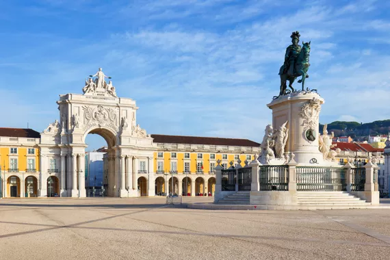 A Rua Augusta Arch é uma atração turística em Lisboa
