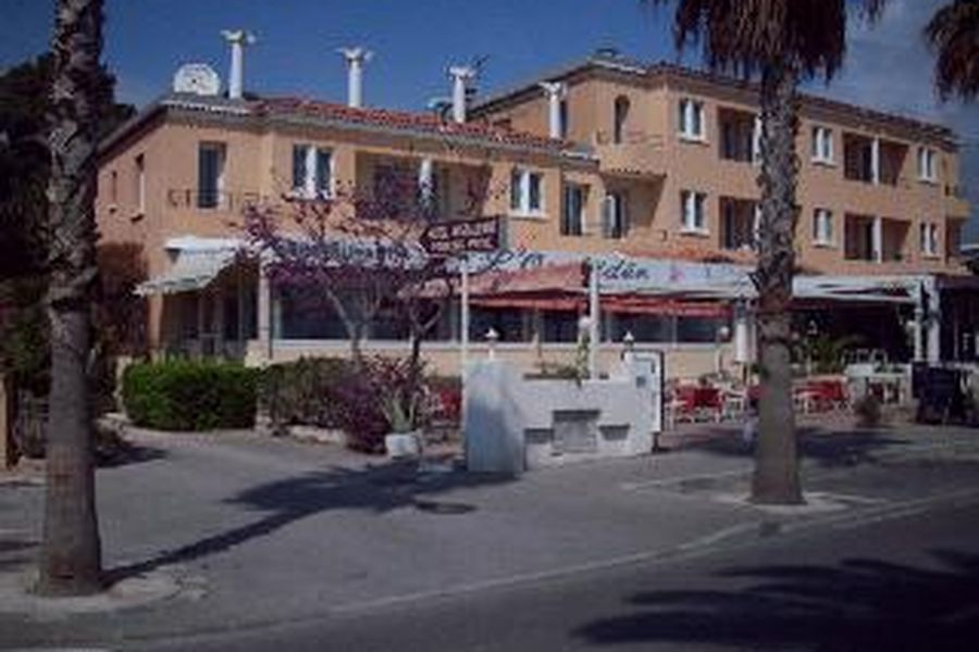 photo-1