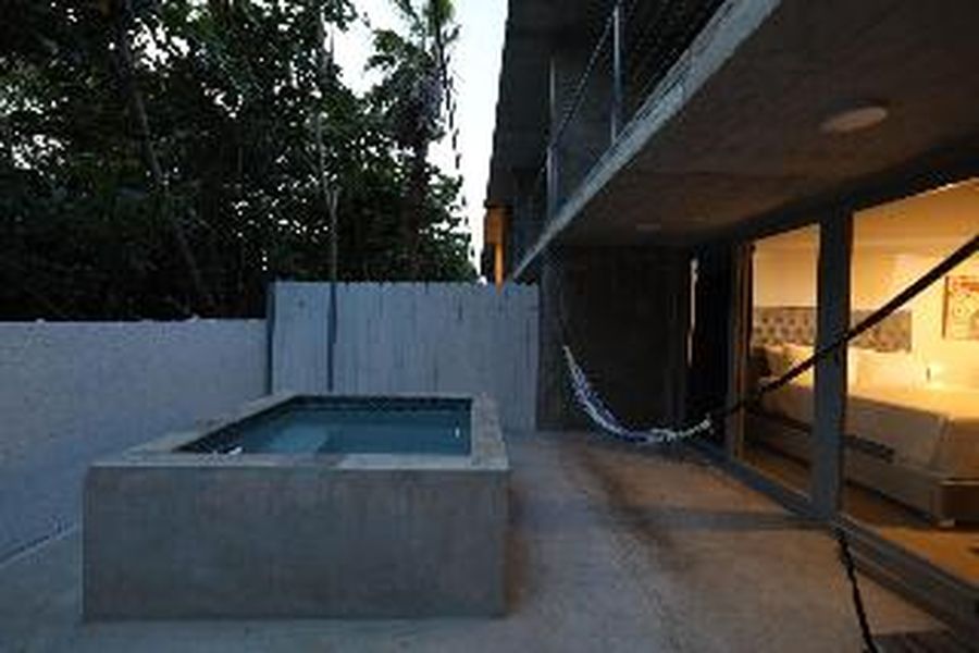 photo-0