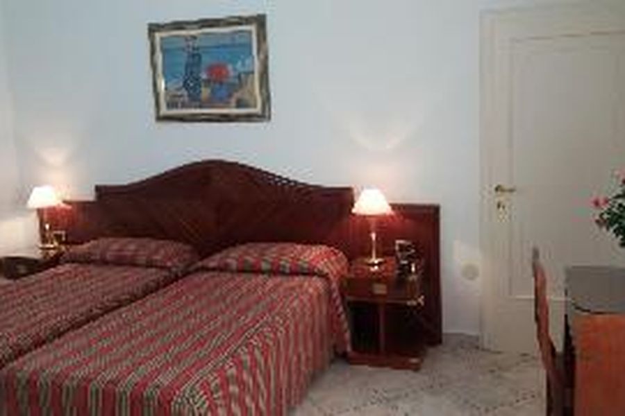 photo-0