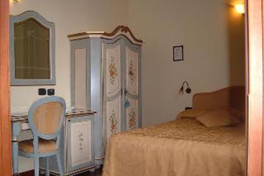 photo-0