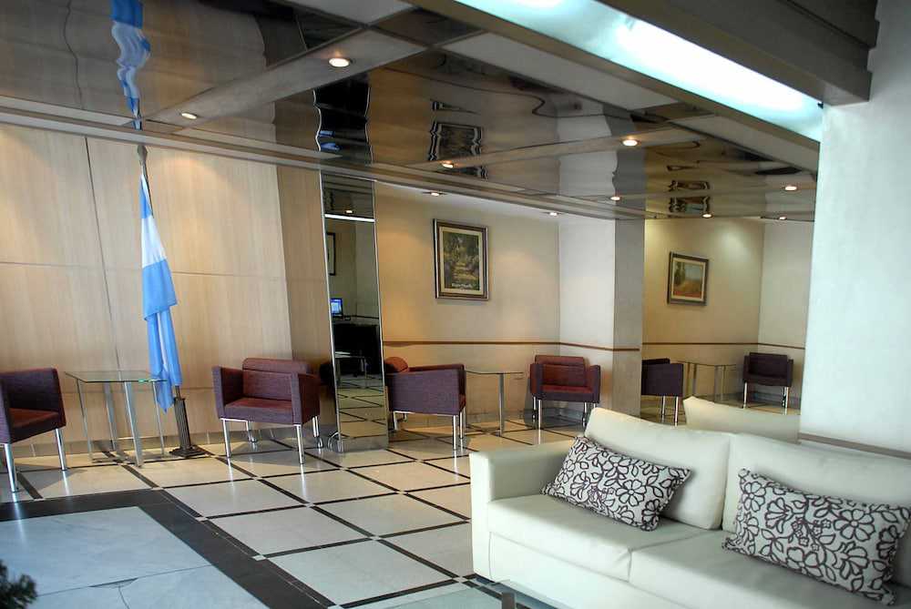Sitting area (lobby)