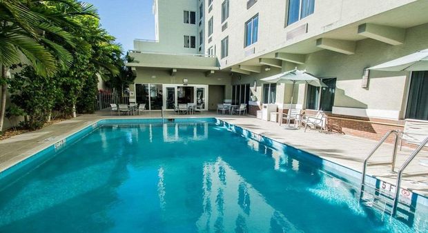Comfort Suites Miami Airport North Miami Hurb