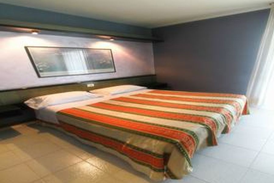 photo-1