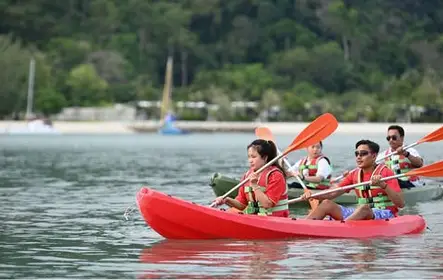 Caiaque no Paradise 101 em Langkawi