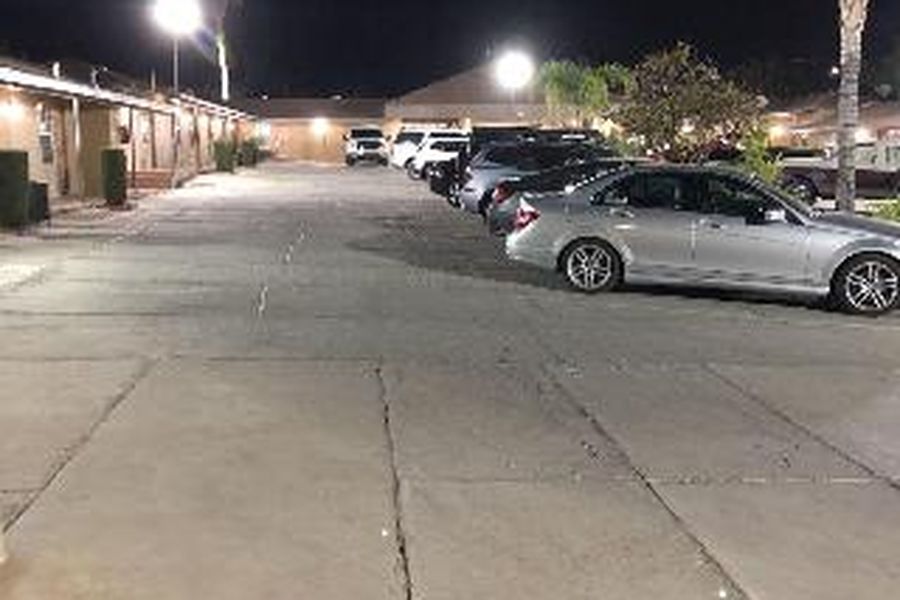 photo-1