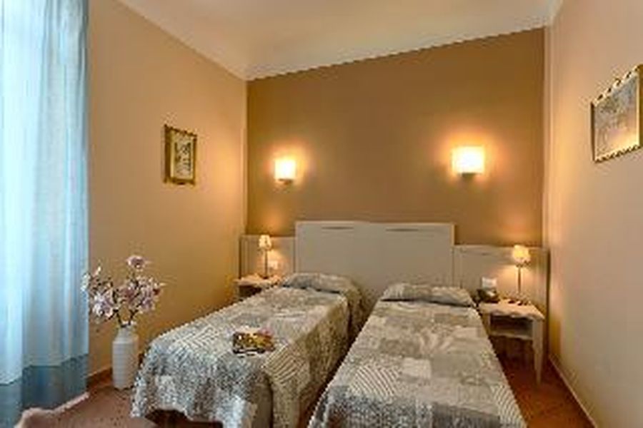 photo-1