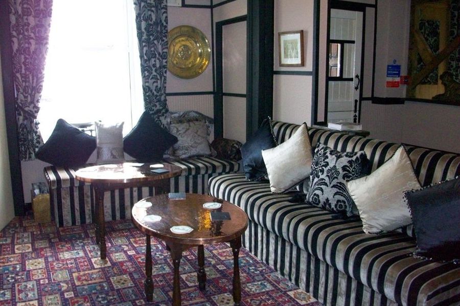 photo-1